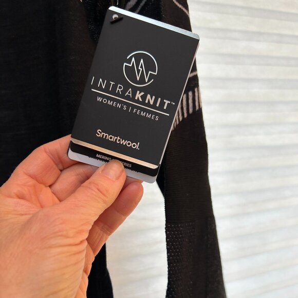 Smartwool pullover sweater, underlayer or top, BRAND NEW, Medium, black&white - Picture 2 of 4